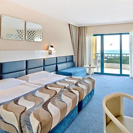 Hotel Grifid Arabella - Ultra Inclusive&aquapark 4*