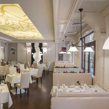 Hotel Grifid Arabella - Ultra Inclusive&aquapark 4*